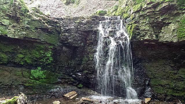 Patensteig mit Wasserfäellen景点图片