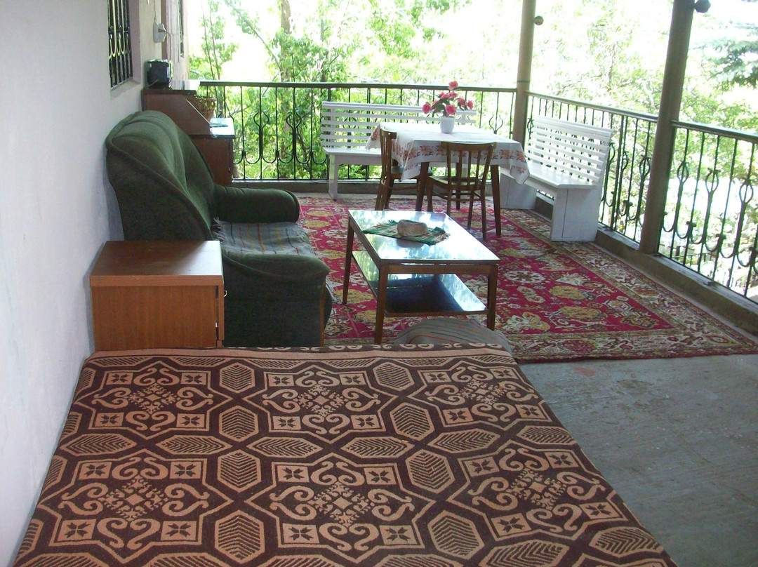 Lanjik Guest House