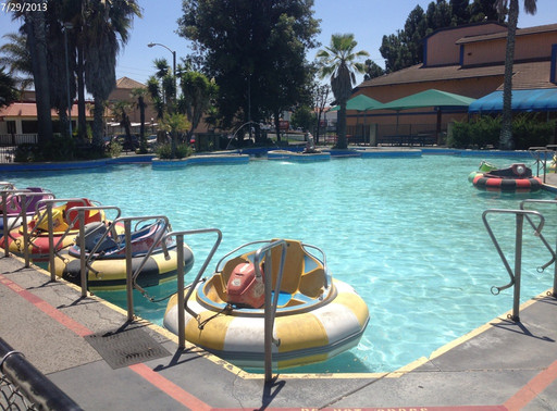 Boomers! Fountain Valley-芳泉谷必去景点