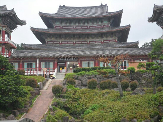 药泉寺-西归浦市必去景点