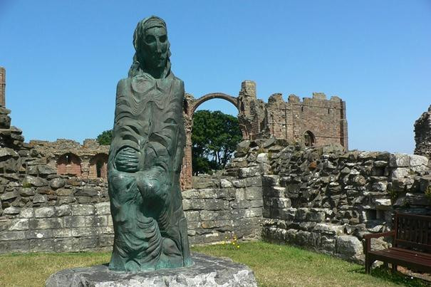 Lindisfarne Priory-Holy Island必去景点