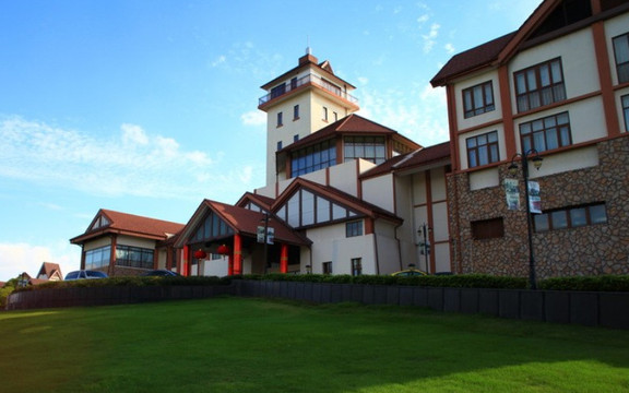 鹏欣花园国宾大酒店主图