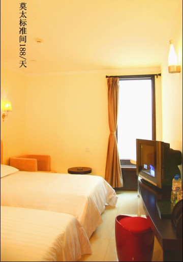 莫太假日酒店(天津滨海新区塘沽地铁站店)主图