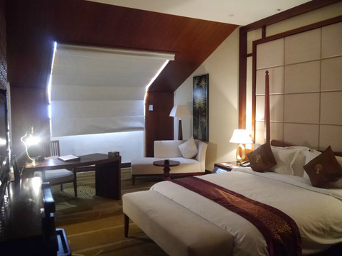 昆明海丽宾雅万达嘉华温泉酒店主图