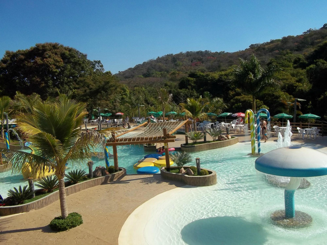 Saia Velha waterfall-巴西利亚必去景点