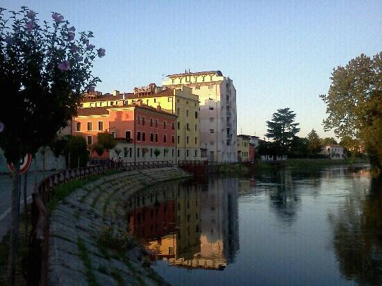 Passeggiata lungo la restera景点图片