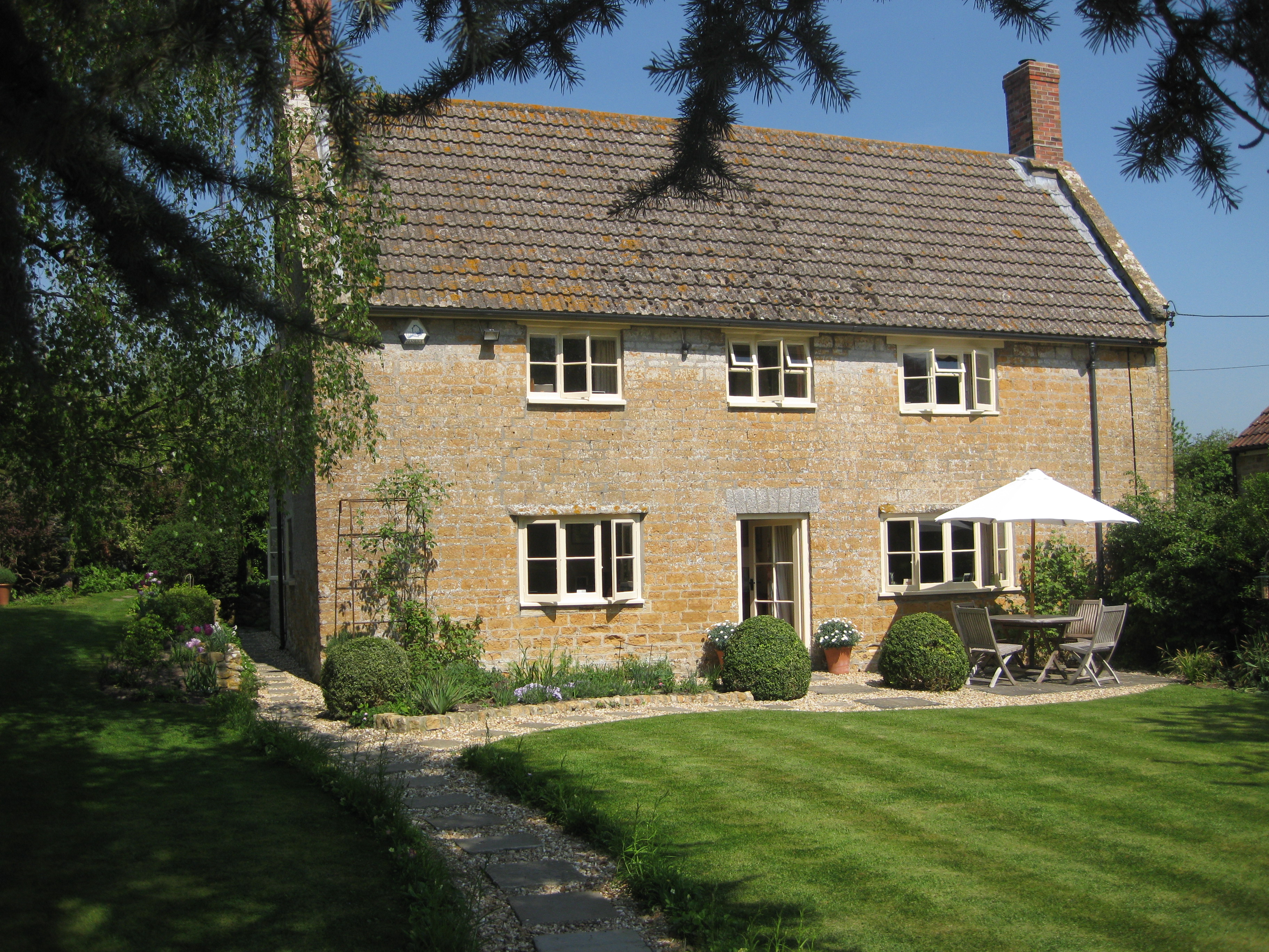 Cadbury Cottage-官方