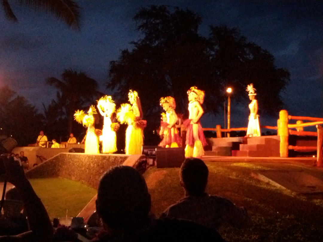 Te Au Moana Luau-维雷亚必去景点