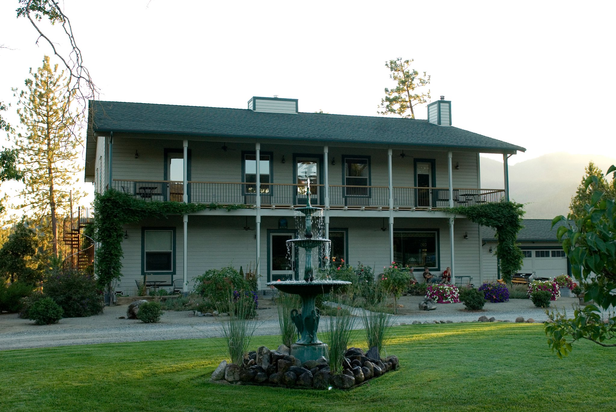 Applegate Valley Inn & Ranch-官方