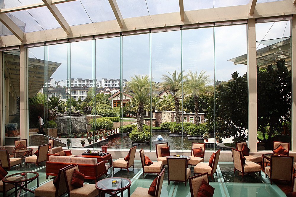 官房大酒店主图