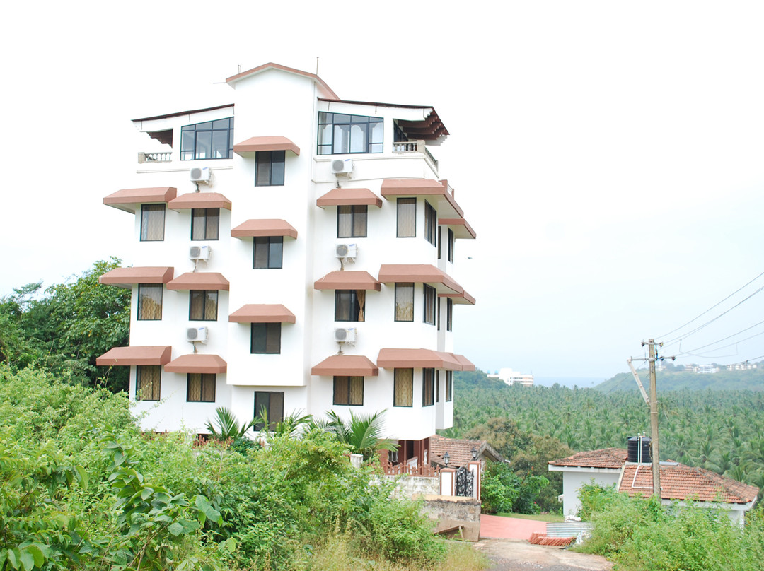 OYO 48159 Bogmalo Heights Holiday