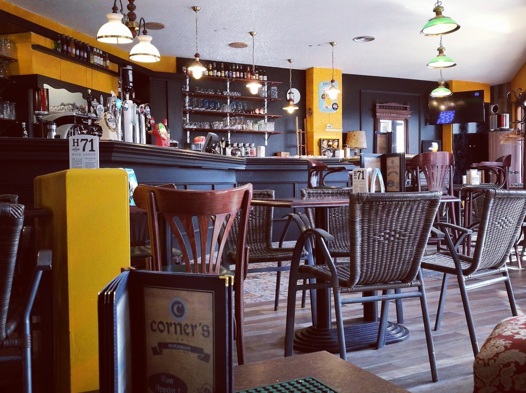 Corner's Pub & Restaurant