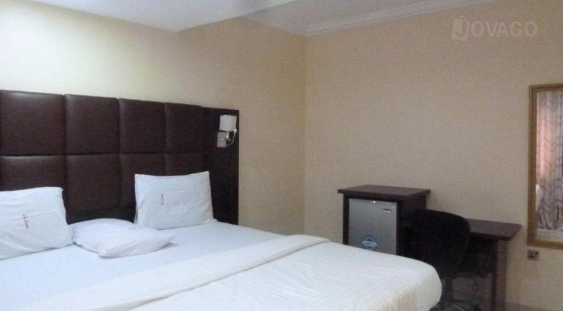 La Luna Hotels Suites