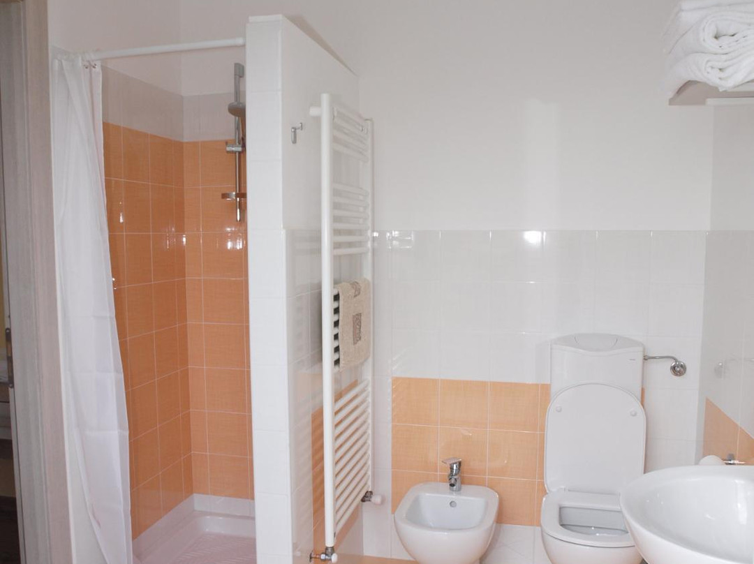 Rocca D'Arazzo酒店住宿-Affittacamere Er Post di Cartone