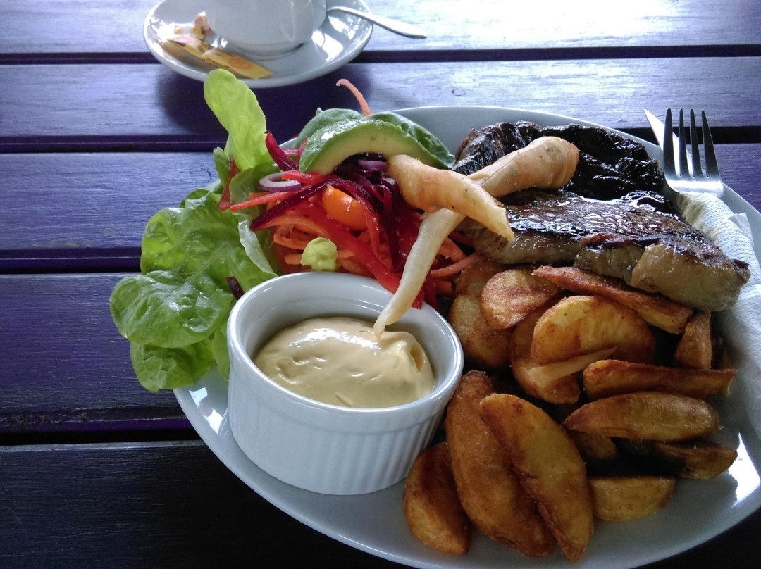 Byfield餐馆和美食-Byfield General Store