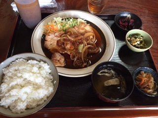 大衆料理 とむら