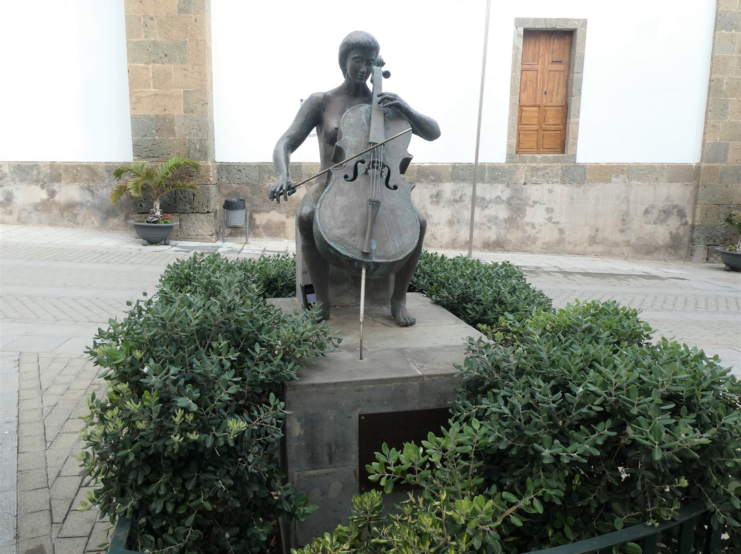 Escultura ''Homenaje a la música''景点图片