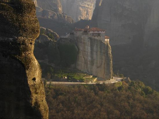Roussanou Monastery-卡兰巴卡必去景点