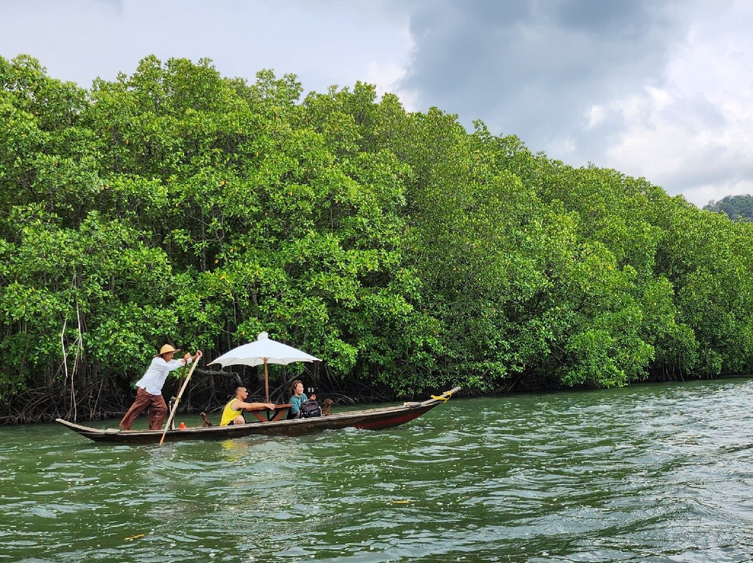 Salak Khok Kayak Station-象岛必去景点