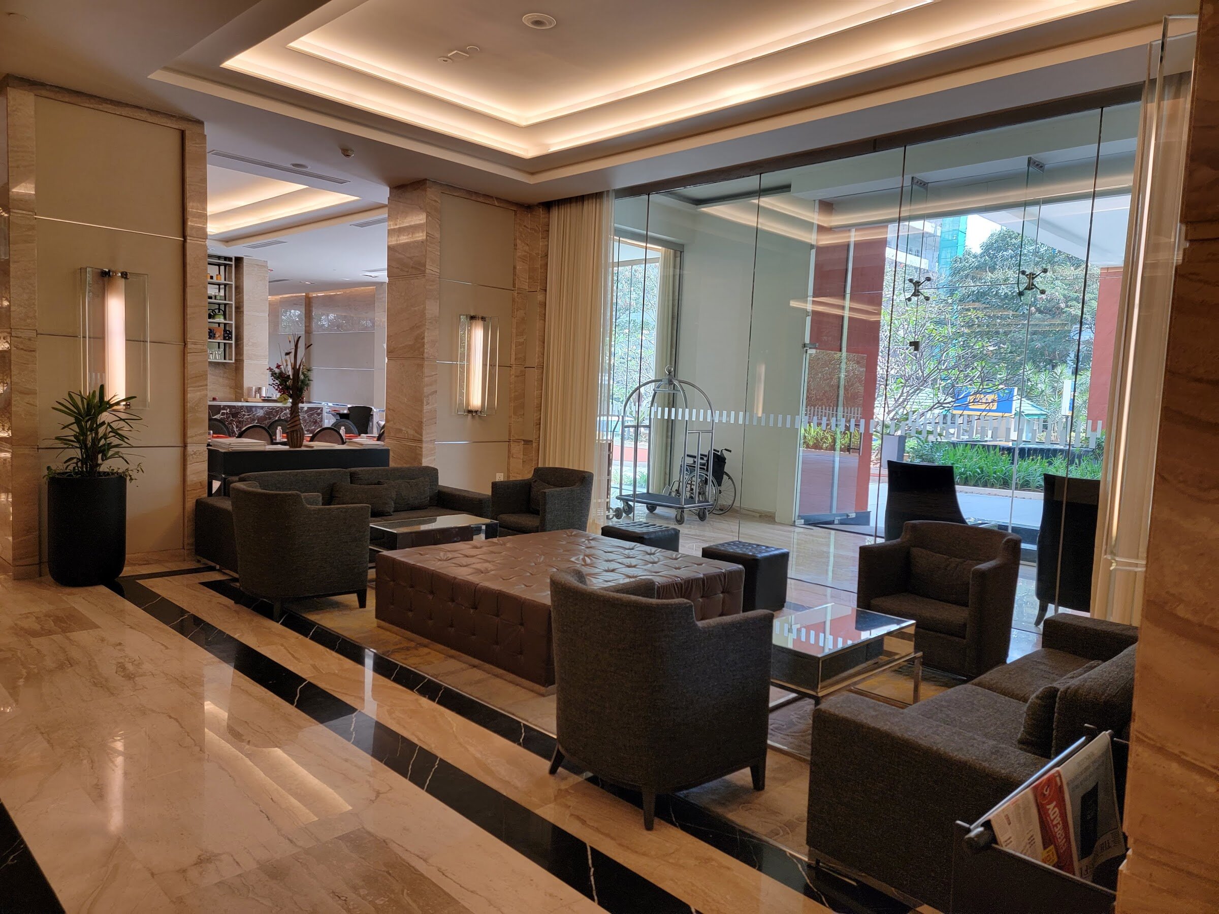 Doubletree Suites By Hilton Bengaluru Outer Ring Road-浴室