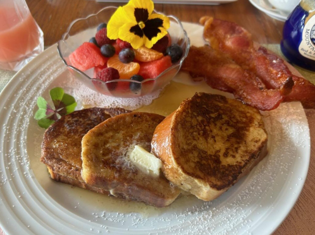 Brookside Mountain Mist Bed & Breakfast主图