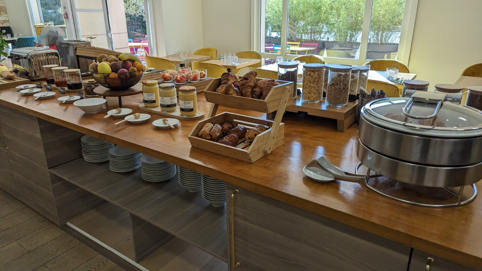 Hôtel Quality Suites Maisons Laffitte-餐饮