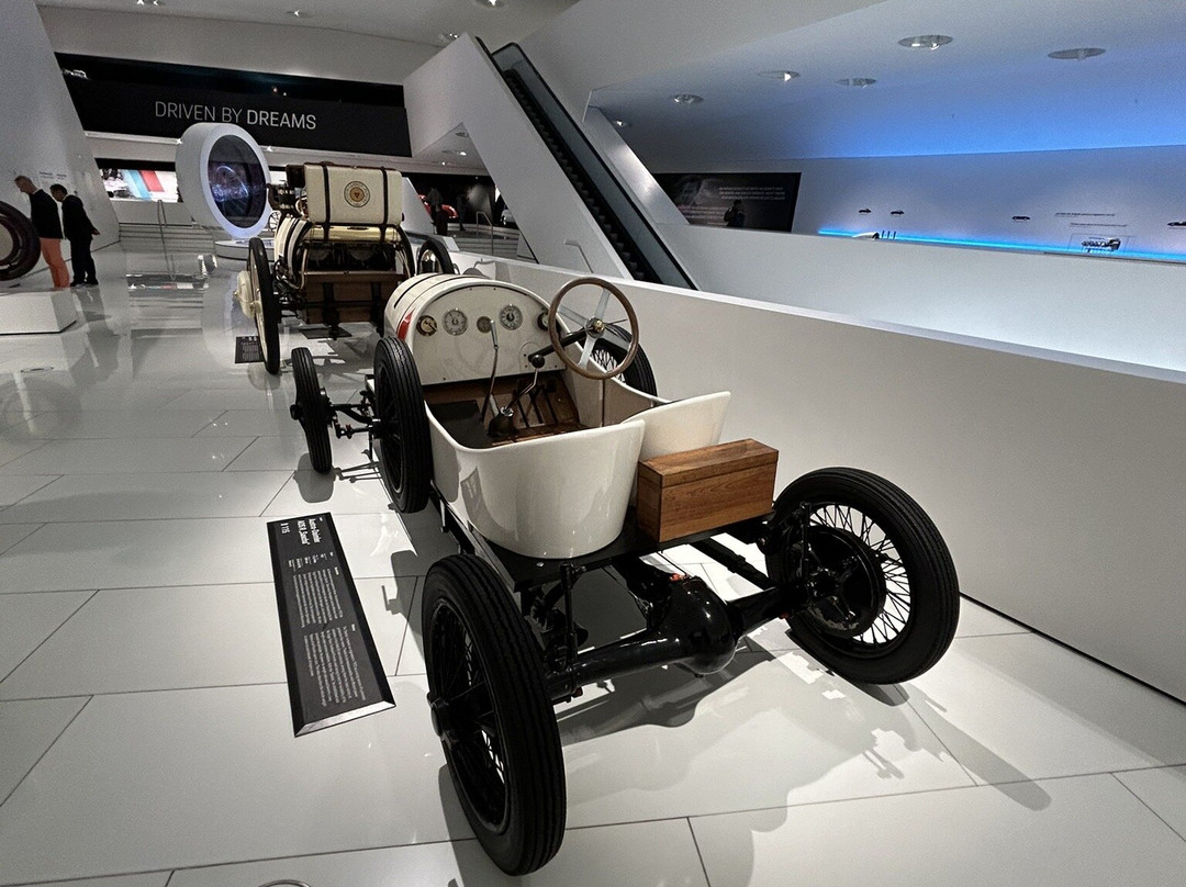 Porsche Automuseum景点图片