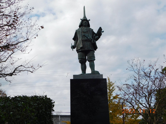 Gamo Ujisato Bronze Statue-日野町必去景点