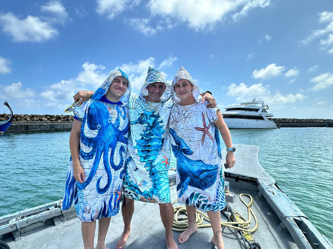 Oceanic Nomad Divers景点图片