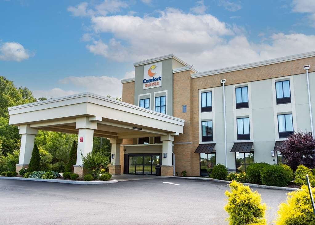 Comfort Suites Youngstown North主图