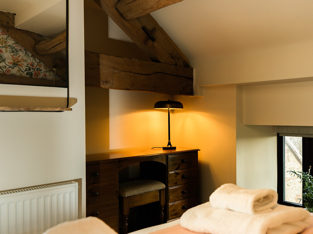 Cow Close Farm By Wild & Other主图