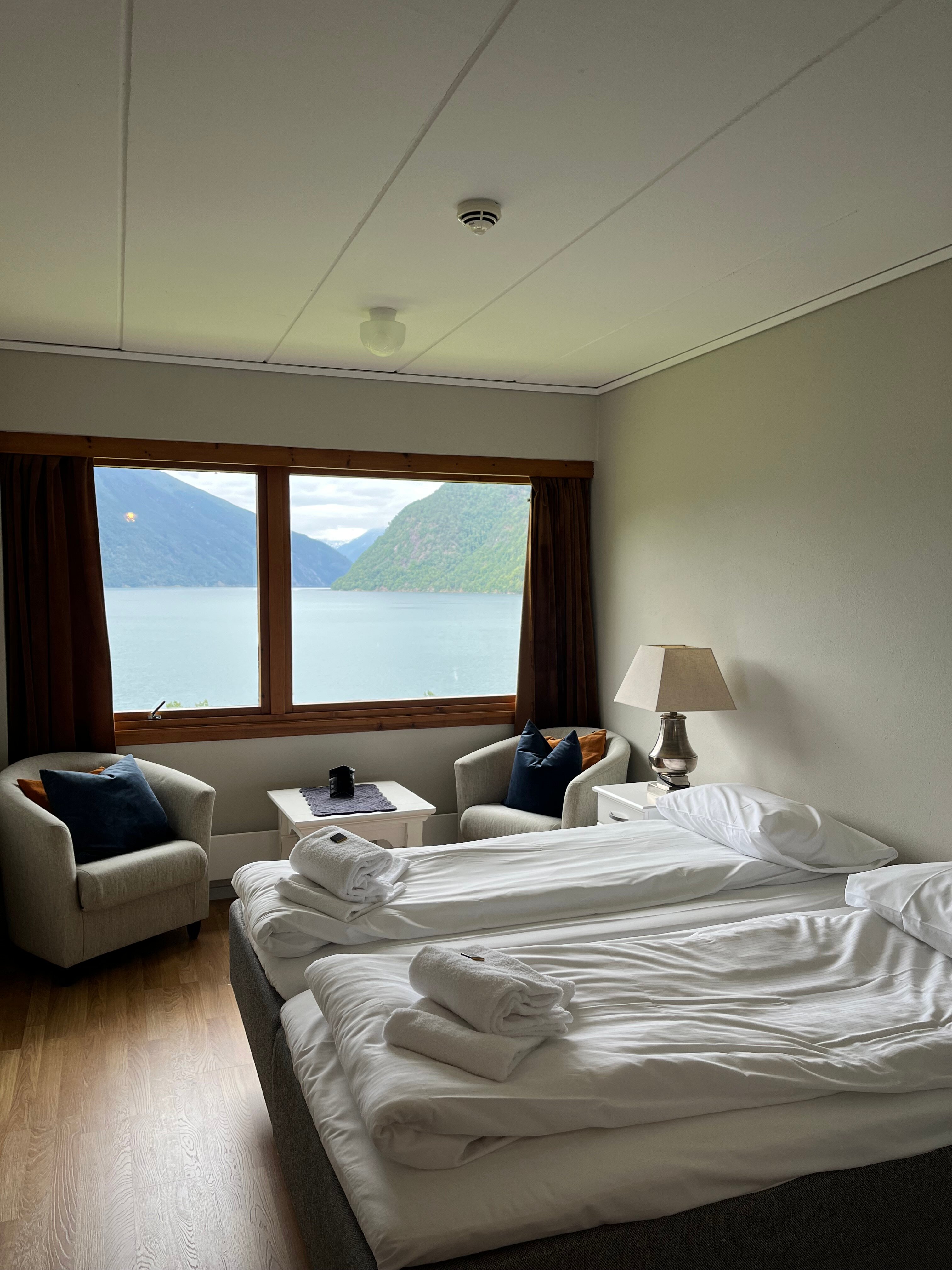 Dragsvik Fjordhotell-酒店景观