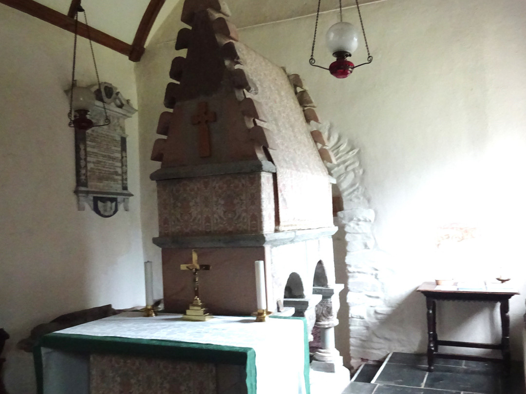 St Melangell's Church-Llangynog必去景点