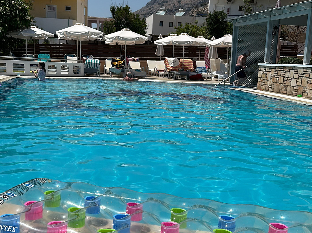 Summer Memories Hotel Apartments主图