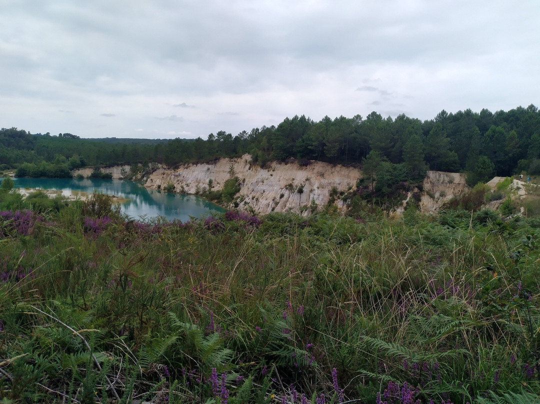 Lac de Guizengeard景点图片
