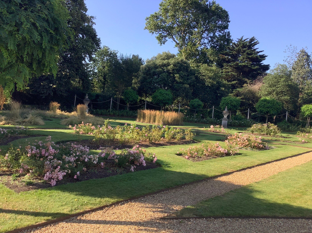 Chiswick House and Gardens Trust景点图片