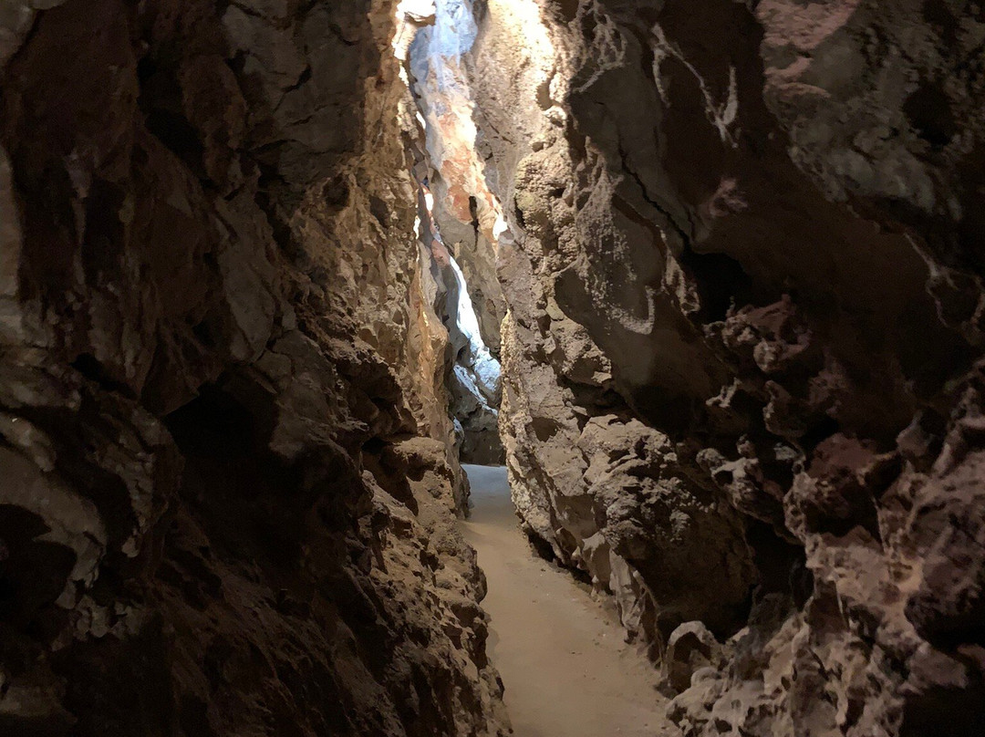 Black Hills Caverns景点图片