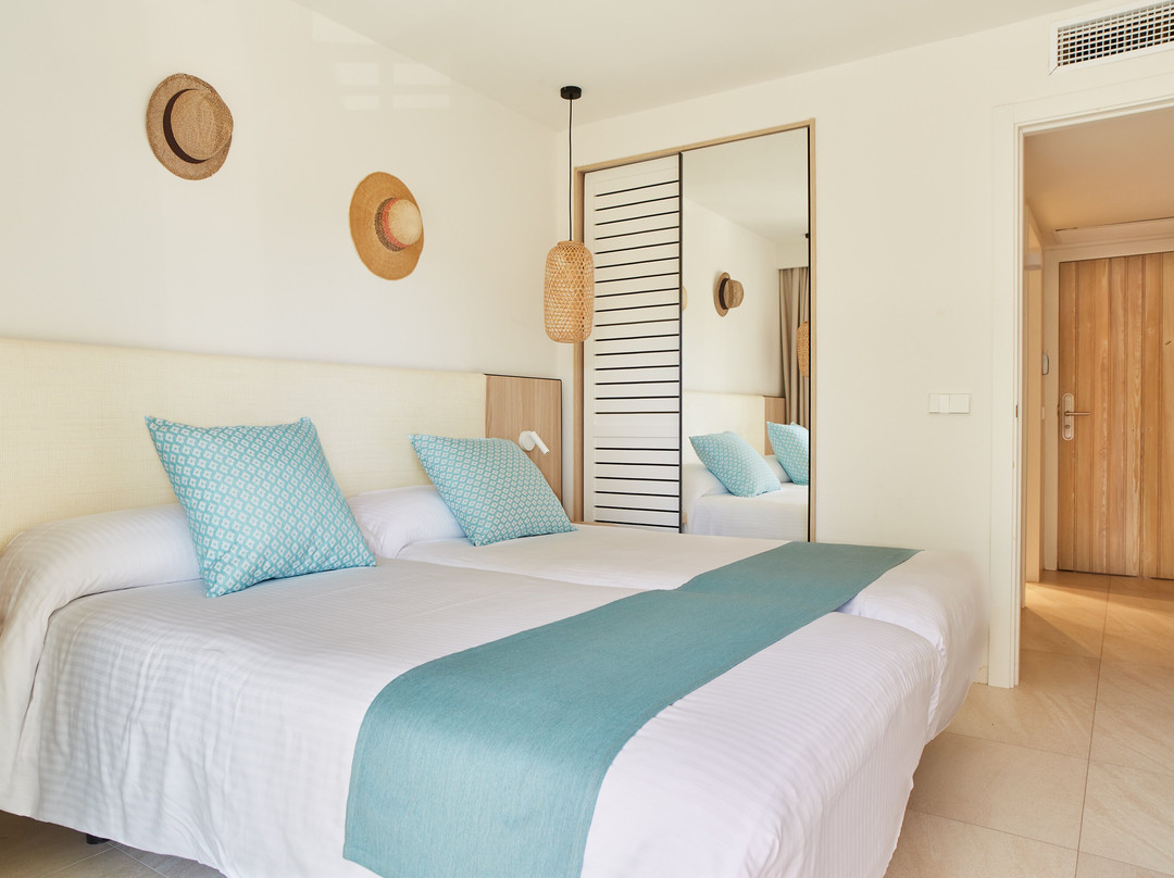 San Miguel Park & Esmeralda Mar Apartments主图