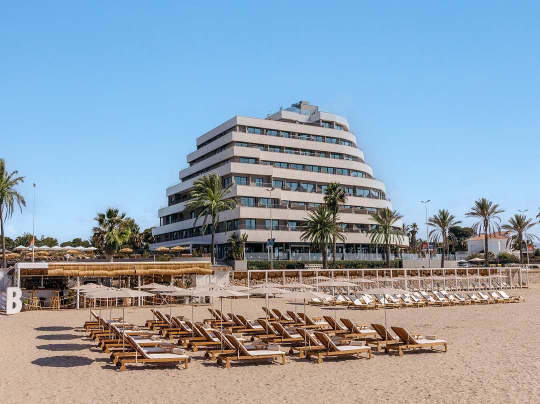 锡切斯酒店住宿-ME Sitges Terramar