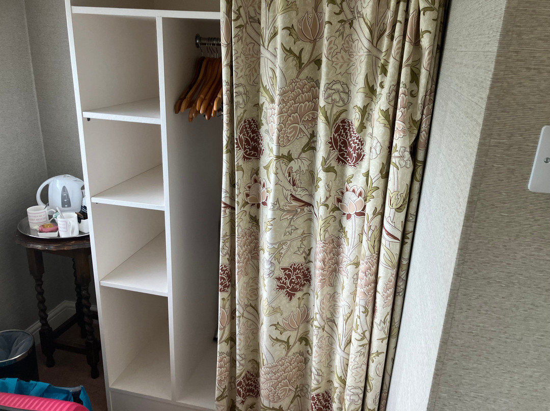 Clare House主图