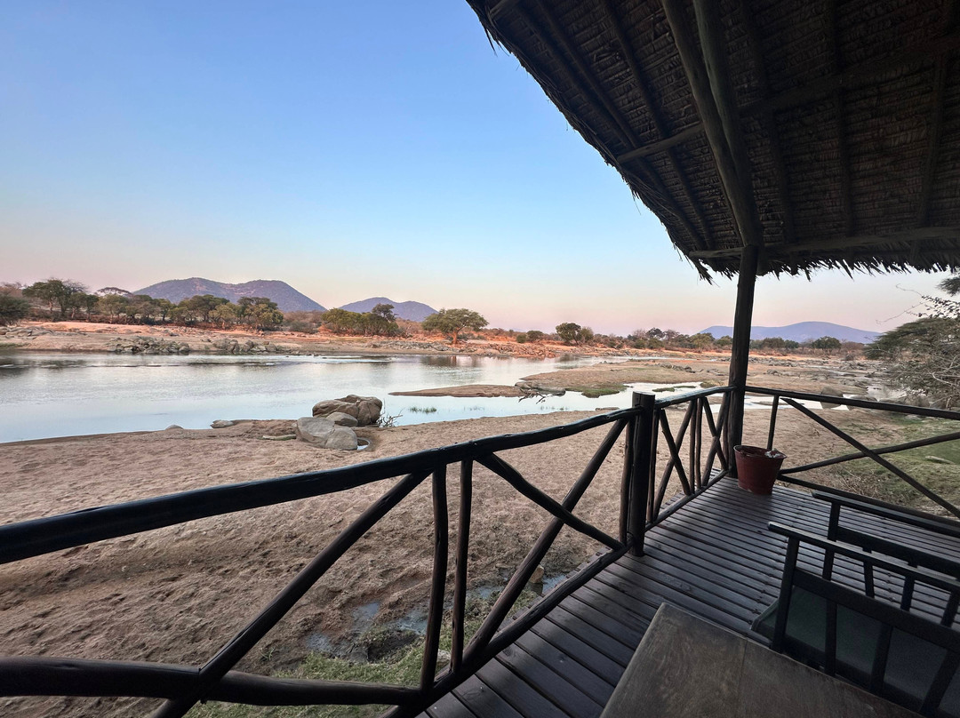 Ruaha River Lodge主图