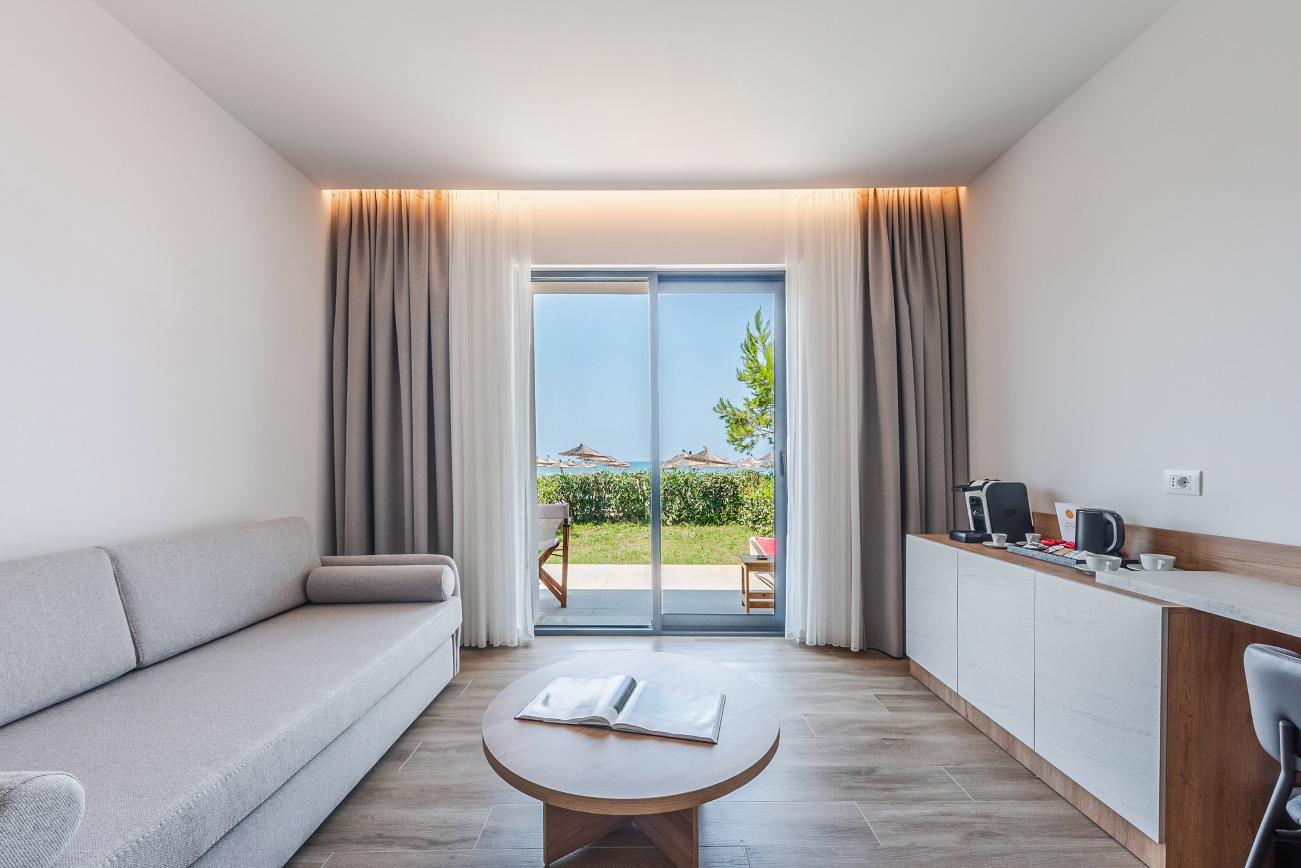 Sol Tropikal Durres-客卧