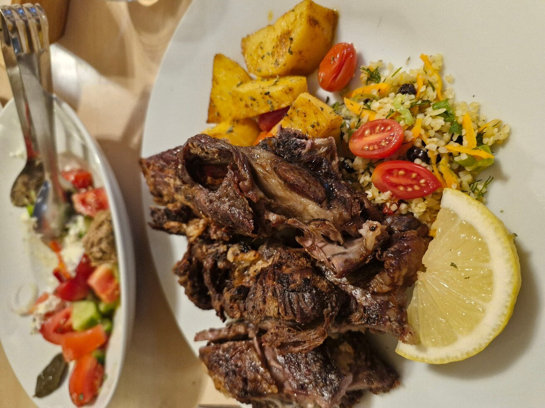 Sea View Hotel & Apartments主图