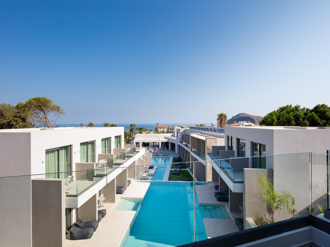 Phos Hotel Adults Only