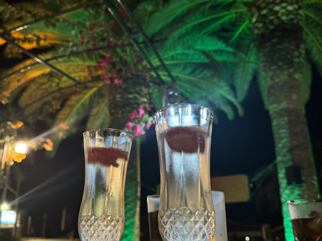 Cave Bar-卡拉马其必去景点