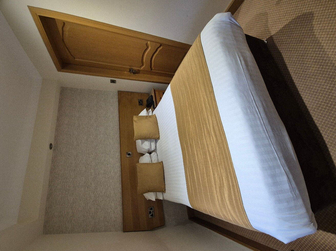 Victoria Hotel主图