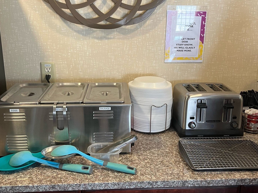 克罗星格兰德斯戴旅馆&套房酒店主图