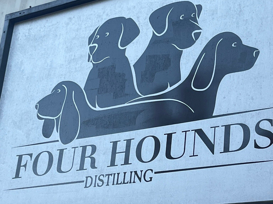 Four Hounds Distilling景点图片