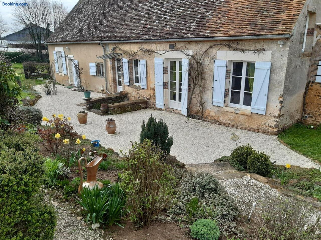 Saint-Amand-en-Puisaye旅游攻略图片