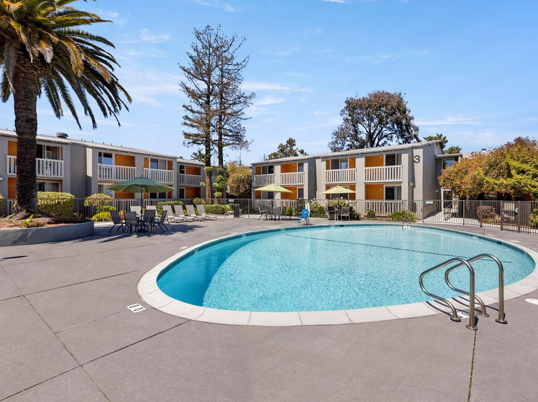 雷德伍德城酒店住宿-莱德伍德城晚安旅馆